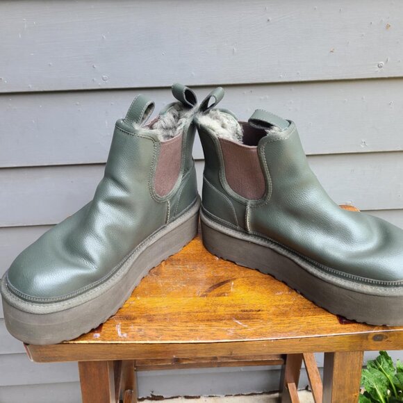 UGG Neumel Platform Chelsea Boot FOREST Night size 9 - Picture 3 of 13